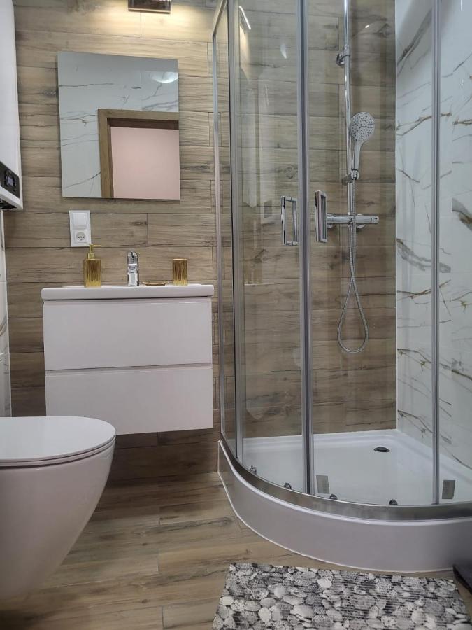 Apartament Perelka เยเลเนียกูรา ภายนอก รูปภาพ