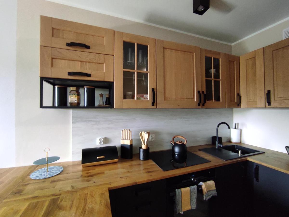 Apartament Perelka เยเลเนียกูรา ภายนอก รูปภาพ